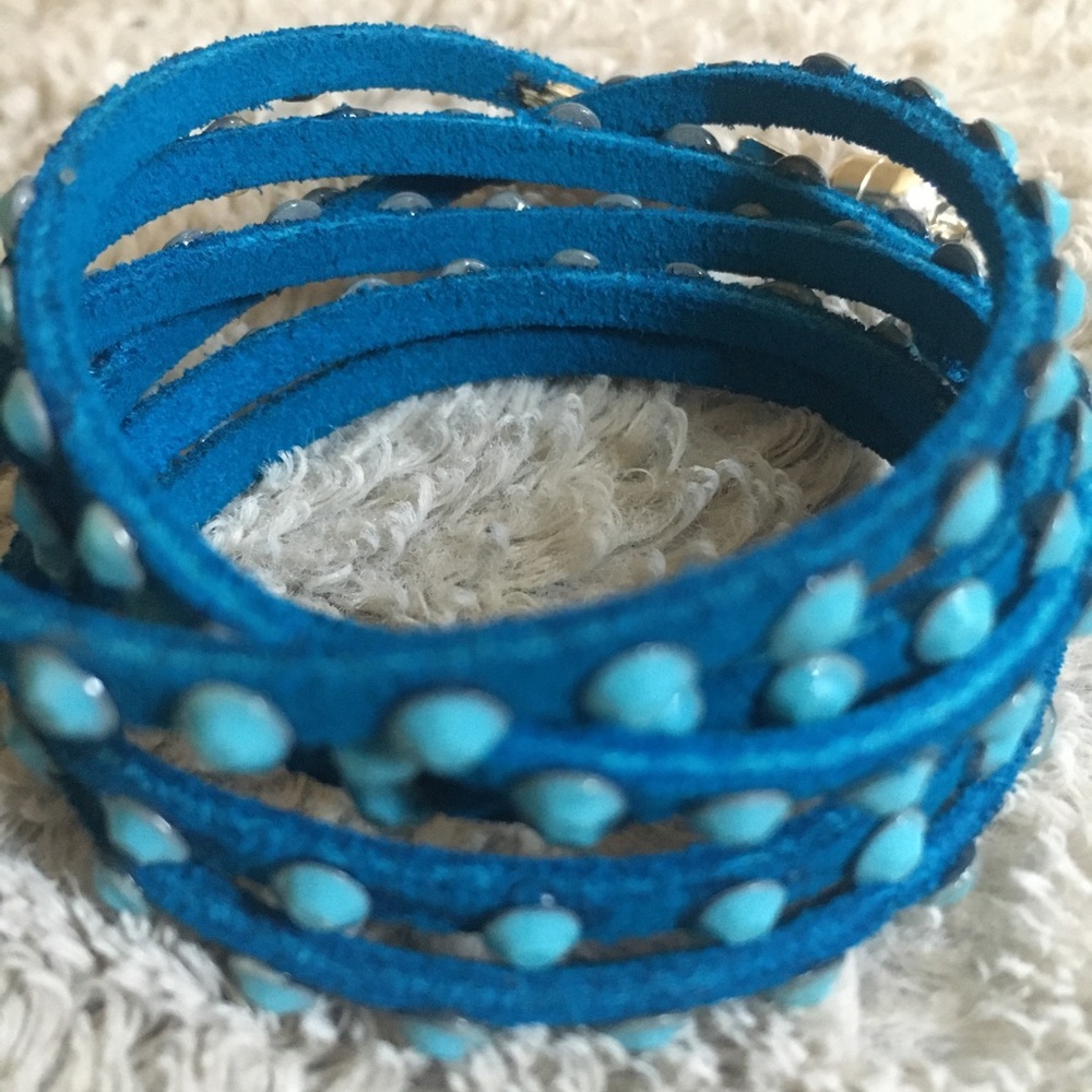 Turquoise bracelet  with 5 wraps